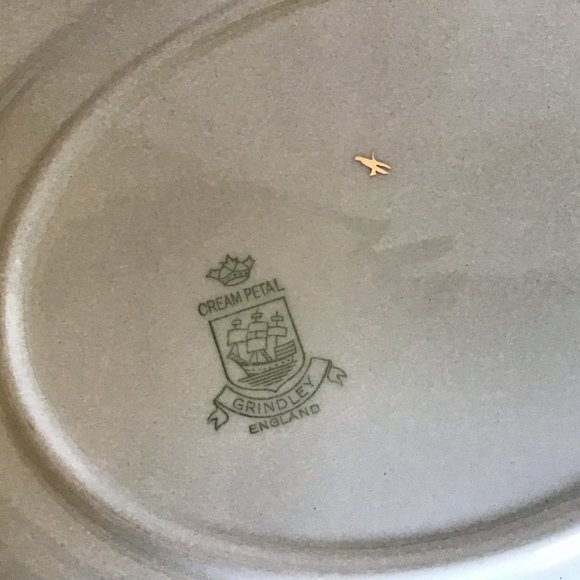 Vintage Grindley Cream Petal, Pink Rose OvalServing Plate / Platter - Picture 5 of 5